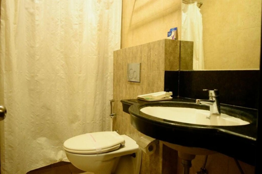 Room image 3